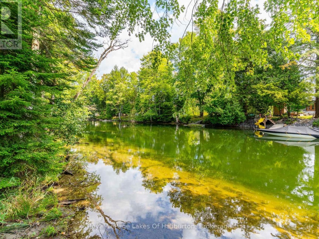 1117 Mistivale Road, Gull Lake
