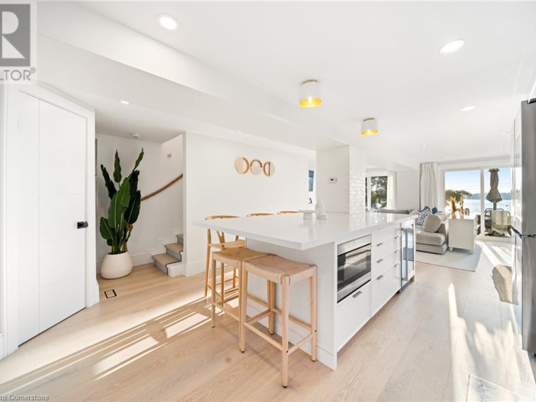 11 FIFTH Street, 