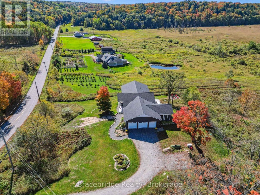 1006 STEPHENS BAY ROAD, 