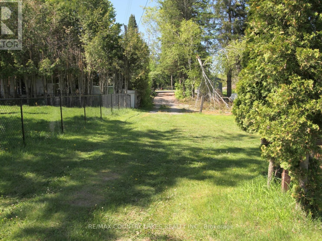 8 Saturn Lane, Mitchell Lake