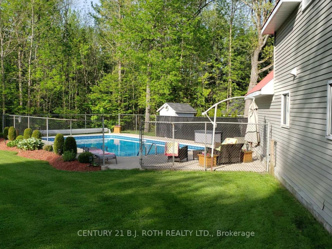 1572 Laughlin Falls Road, Severn