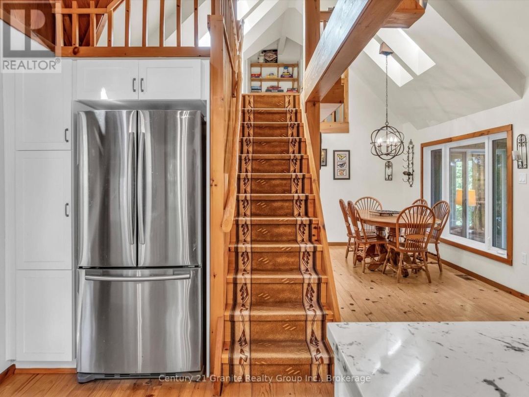 1120 S Clear Lake Road, Clear Lake