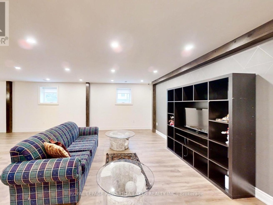 2501 LAKESHORE DRIVE, 
