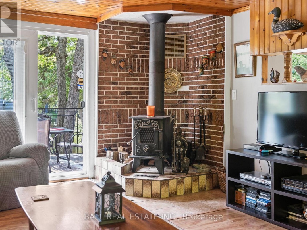 73 SUNSET COURT, Little Bald Lake