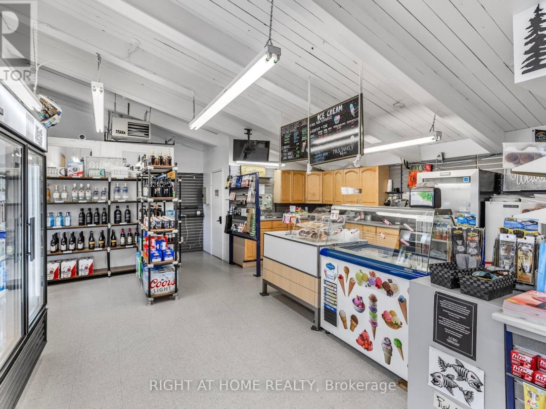 3500 Lauderdale Pt Crescent, Sparrow Lake