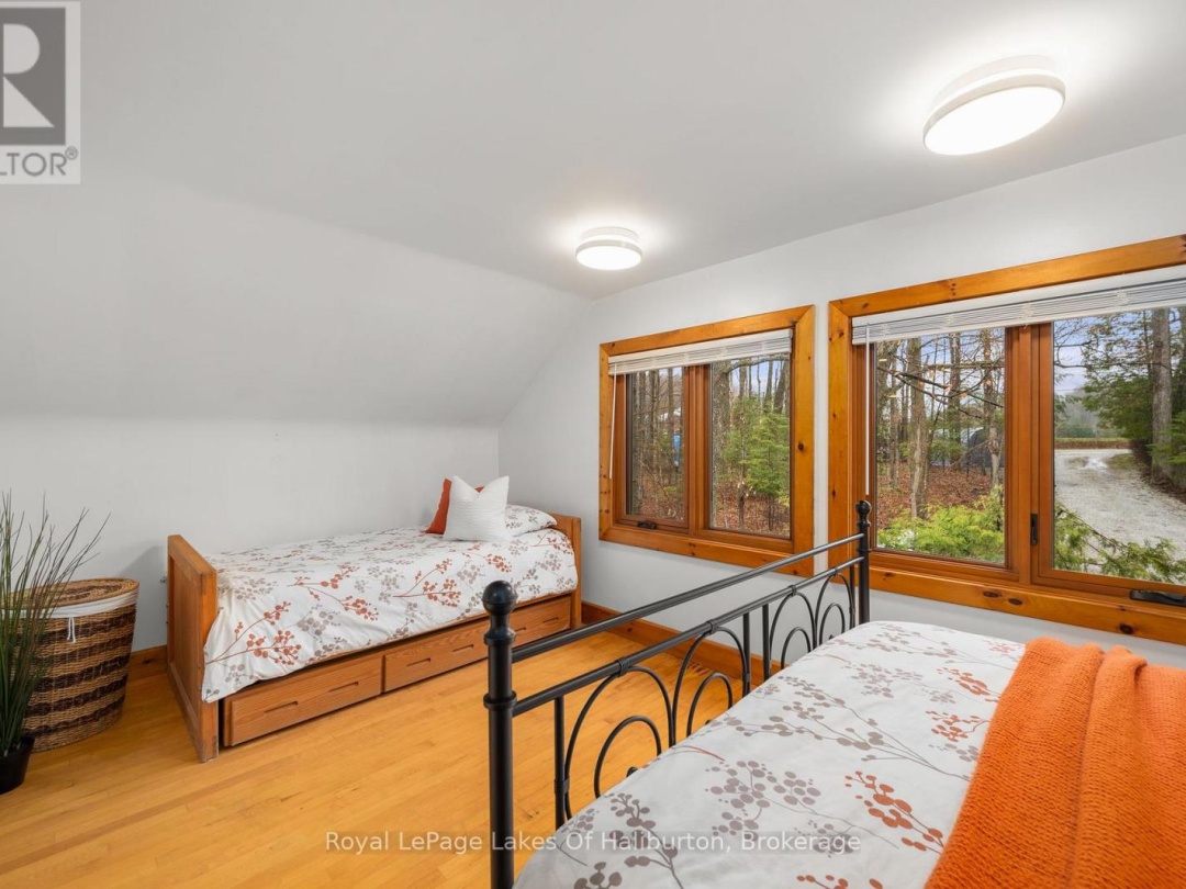 1073 GRASS LAKE ROAD, 