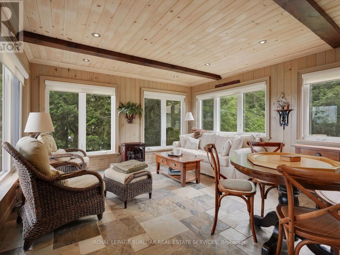 36 MANITOUWABING ESTATES ROAD, 
