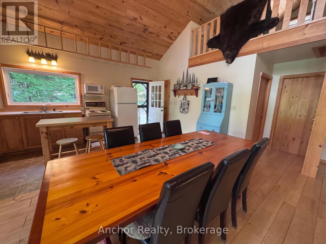 10469 LITTLE HAWK LAKE, 