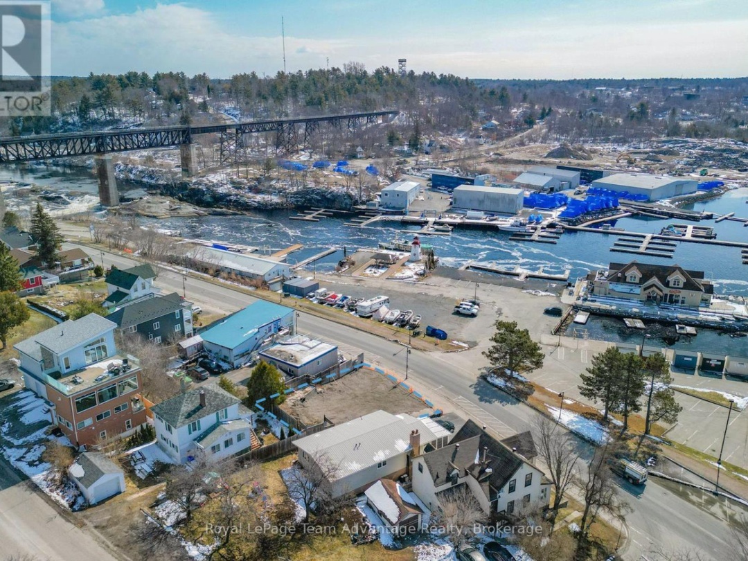 22 Bay Street, Parry Sound