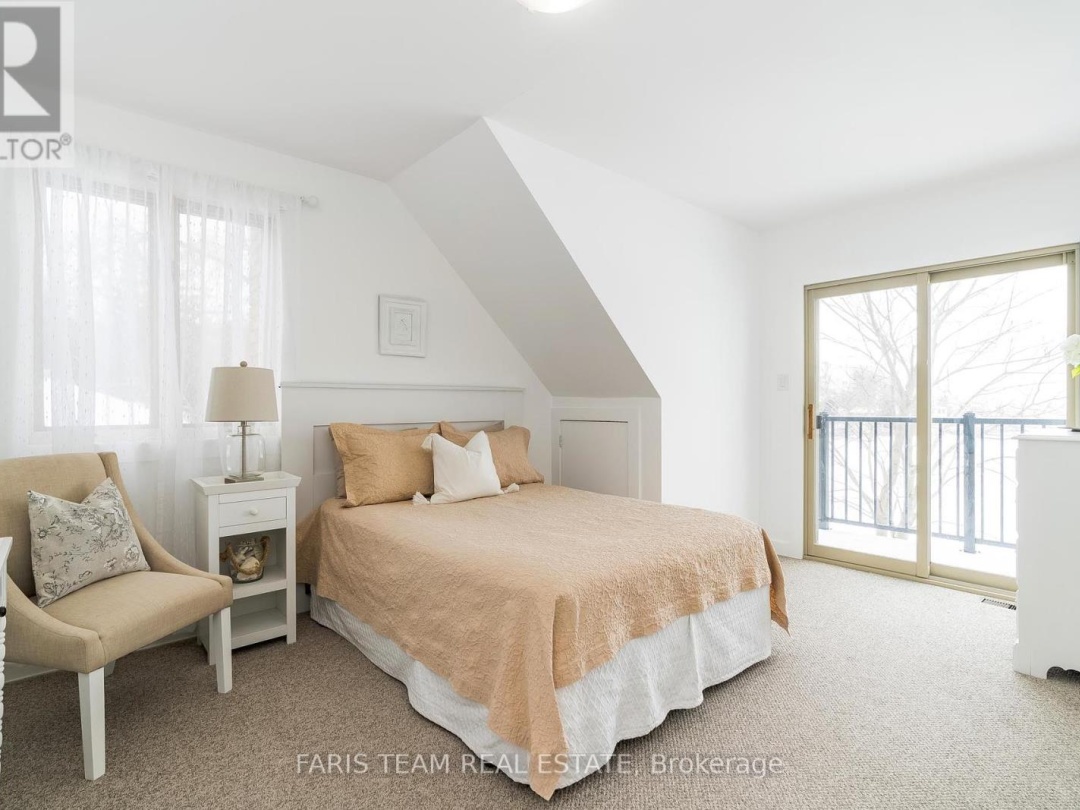 238 Robins Point Road, Georgian Bay