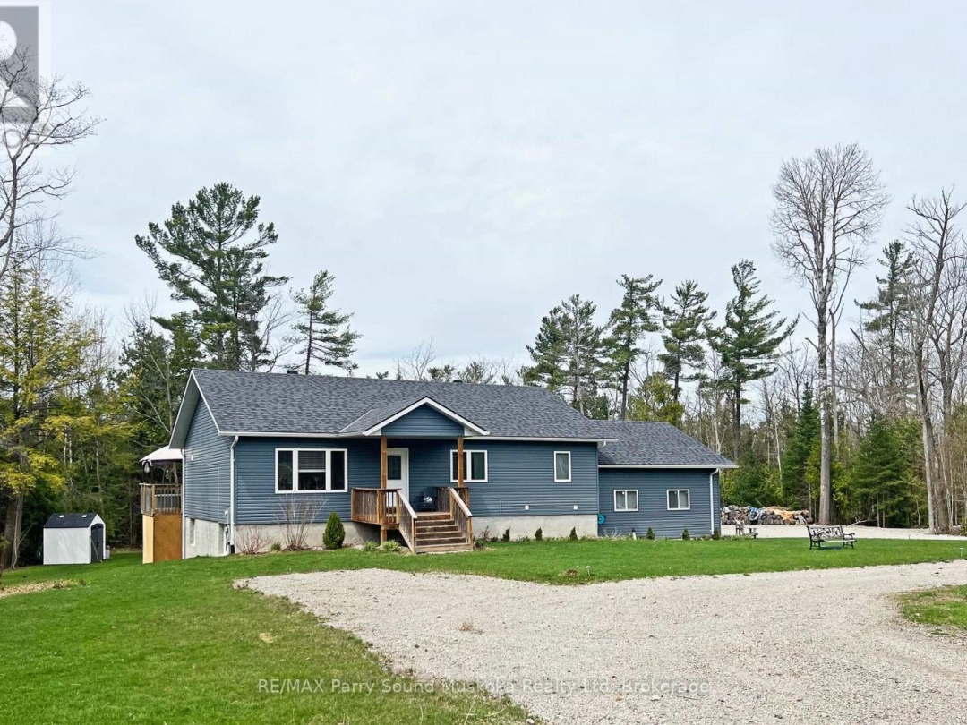 52 Meadows Avenue, Tay
