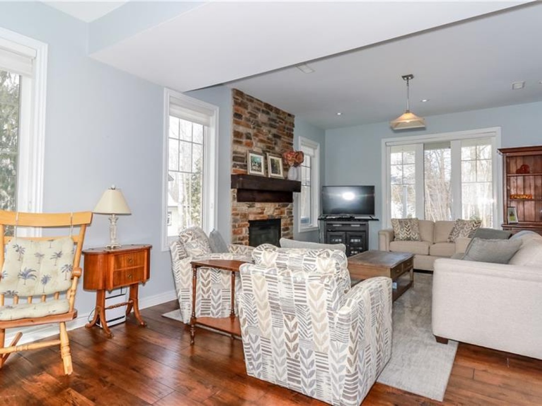 22 MARINA VILLAGE Drive, 