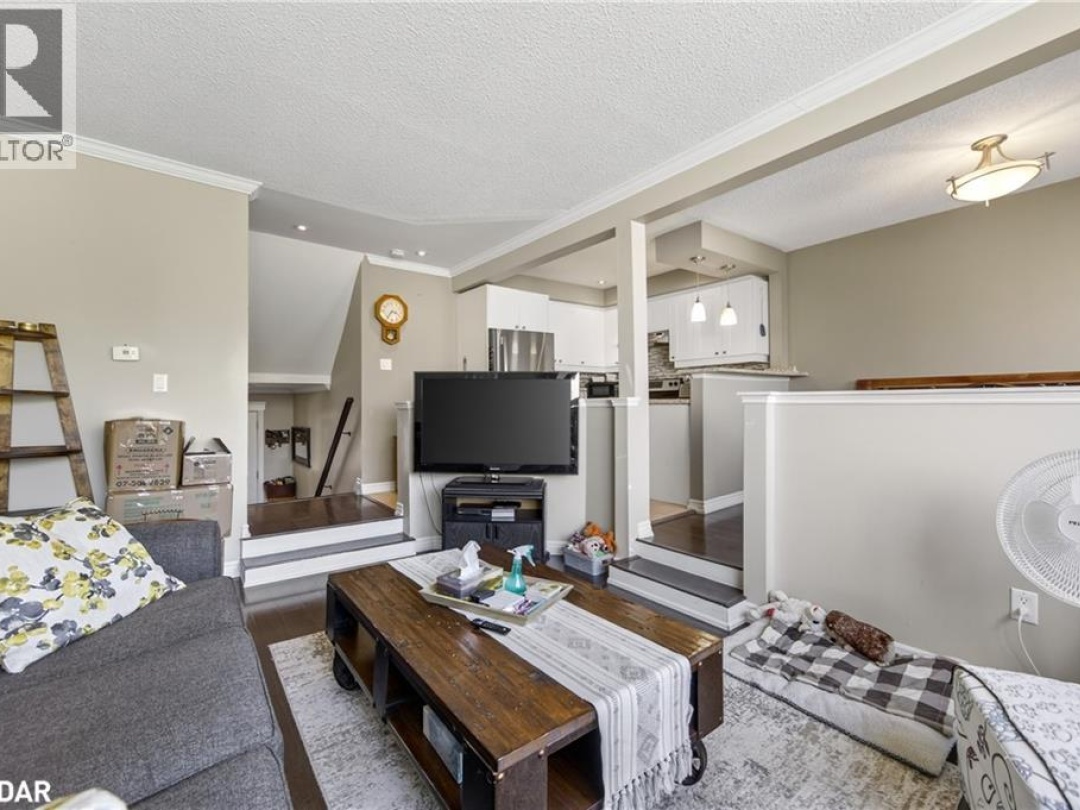 12 LANKIN Boulevard Unit# 36, 