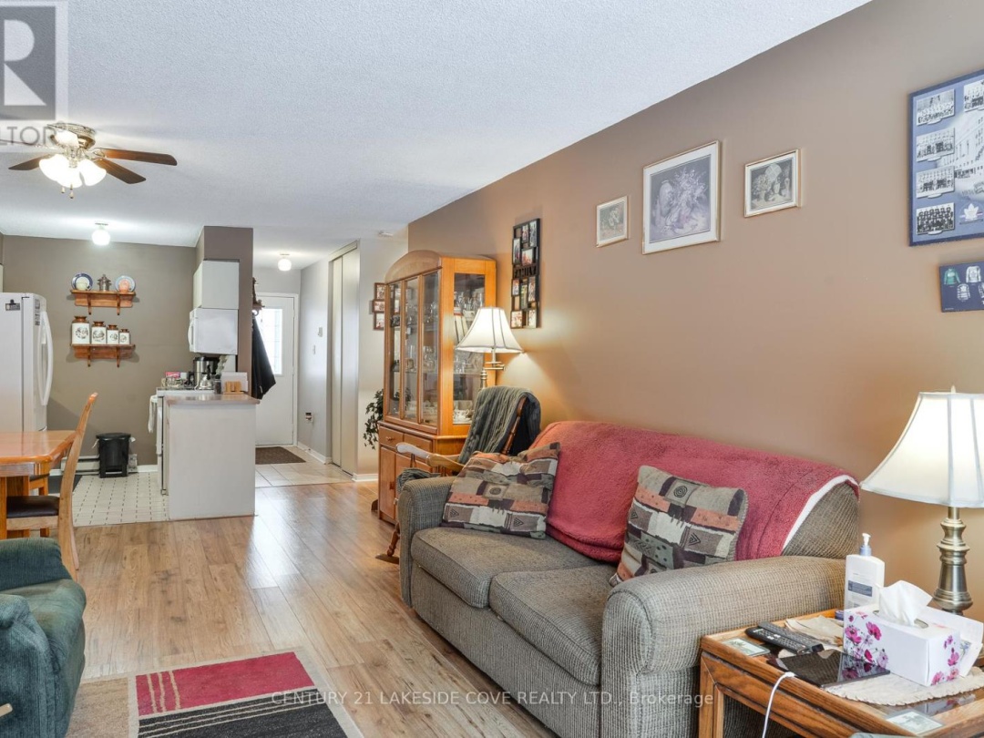 15 - 71 LAGUNA PARKWAY, Lake Simcoe