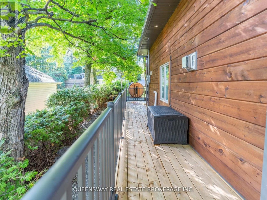 1280 BLACK BEACH LANE, Dalrymple-south Lake