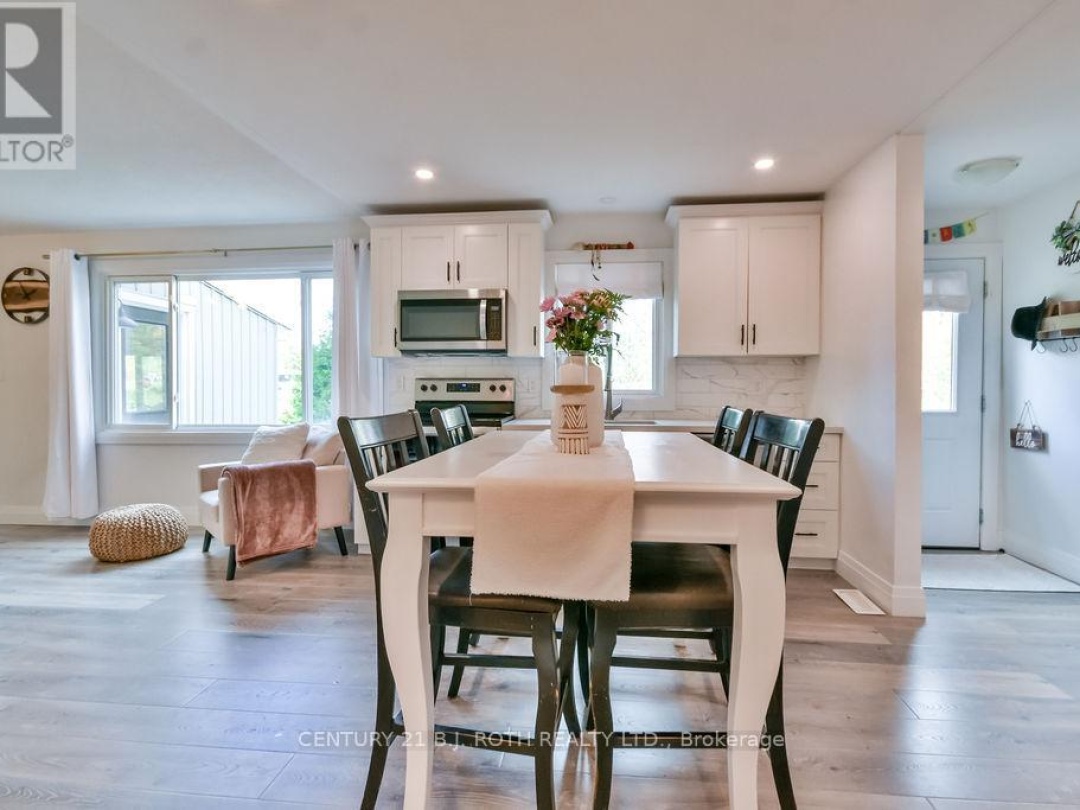 2695 CUMBERLAND ROAD, 