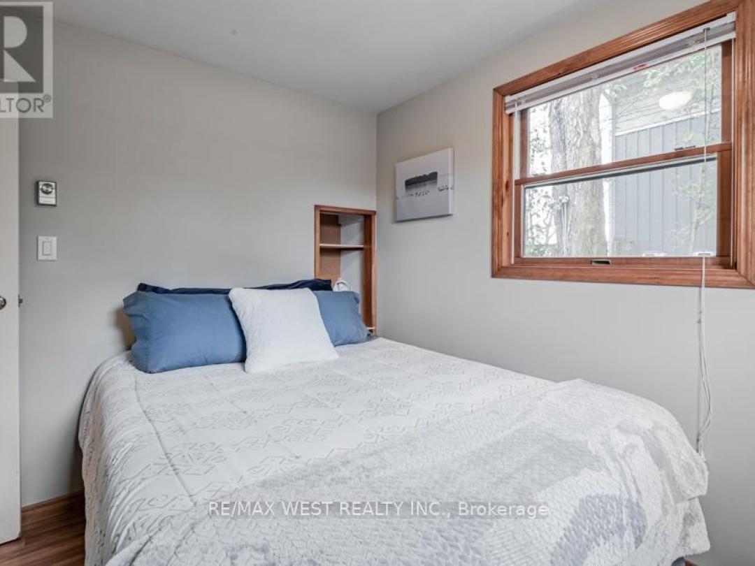 4669 Anderson Avenue, Lake Simcoe