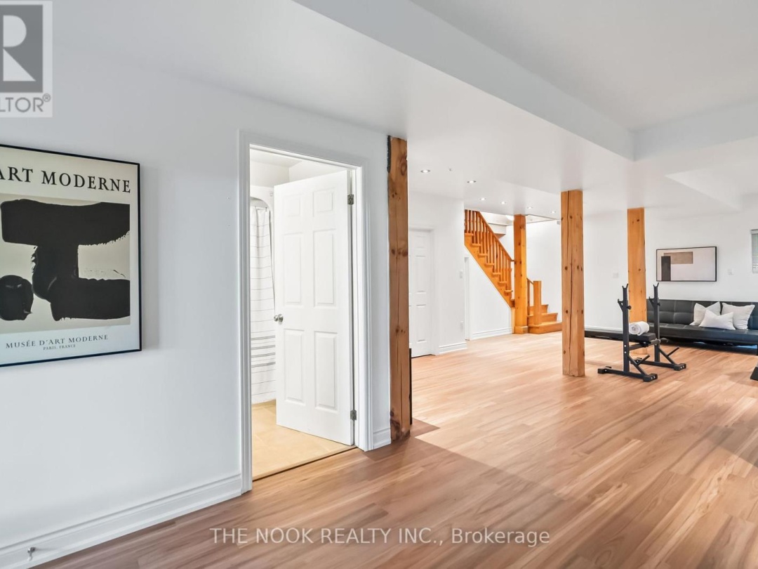 275 VALENTIA ROAD, 