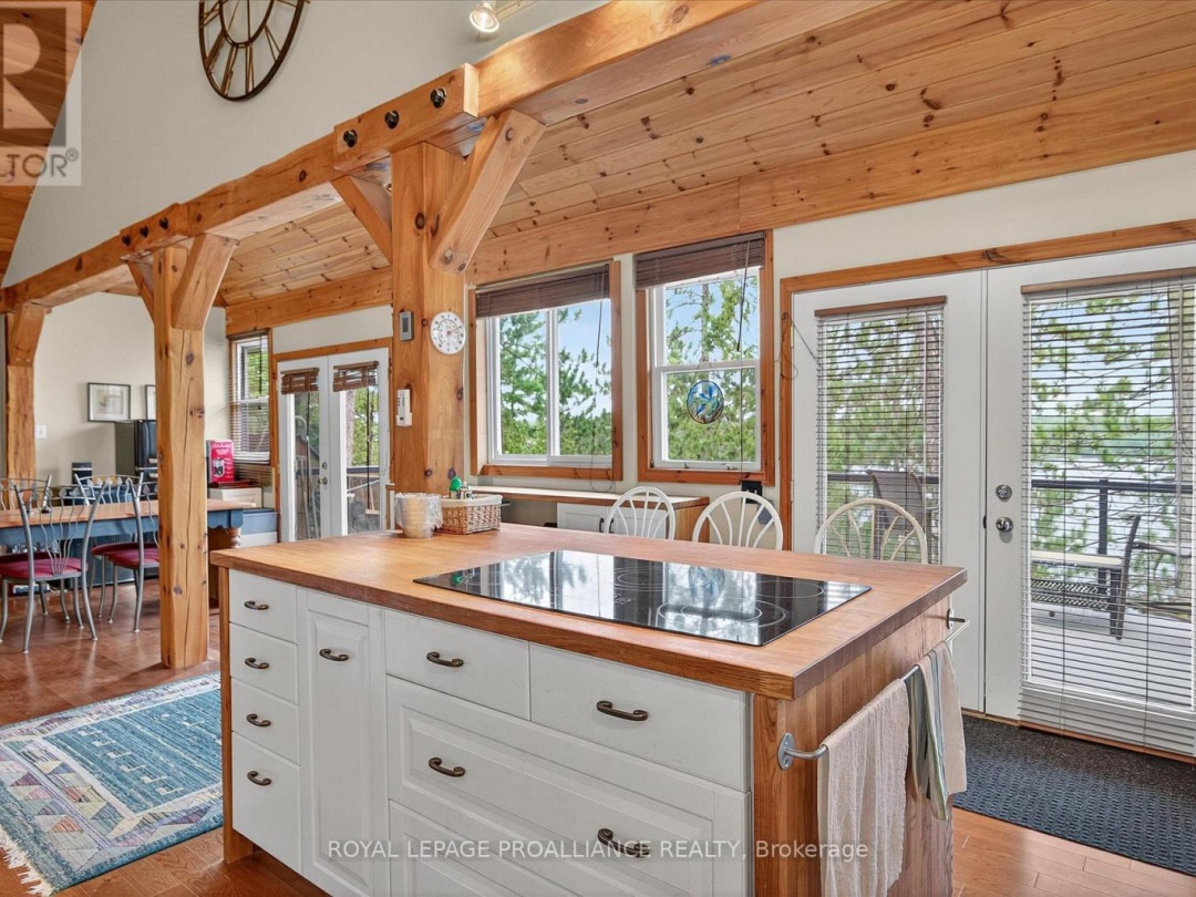 1051 TAPOKE LANE, 