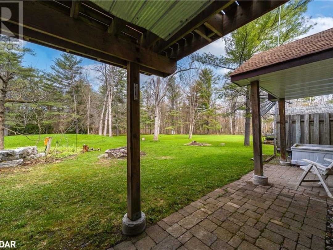 1936 Peninsula Point Road, Sparrow Lake