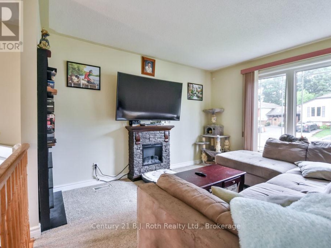7 CHRISTINE PLACE, 