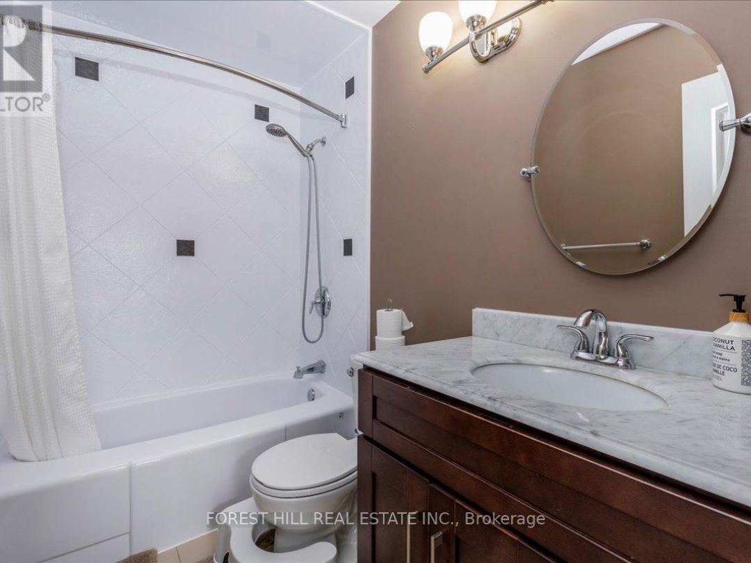 8 - 100 LAGUNA PARKWAY, 