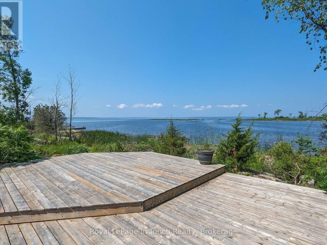 2 Island 130, Georgian Bay