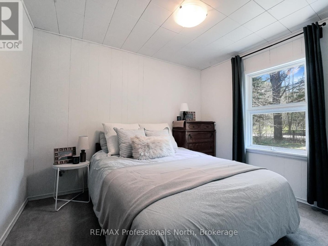 1130 Fader Drive, Maple Lake