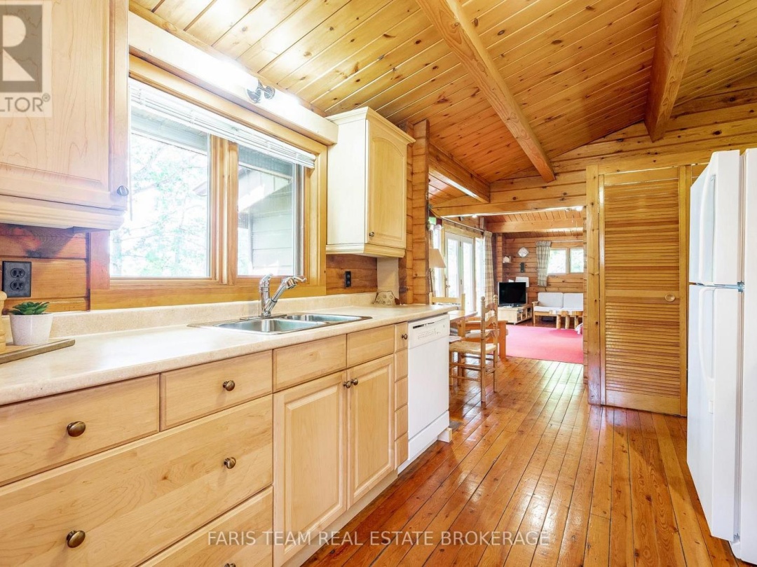 7652 SOUTH RIVER ROAD, 