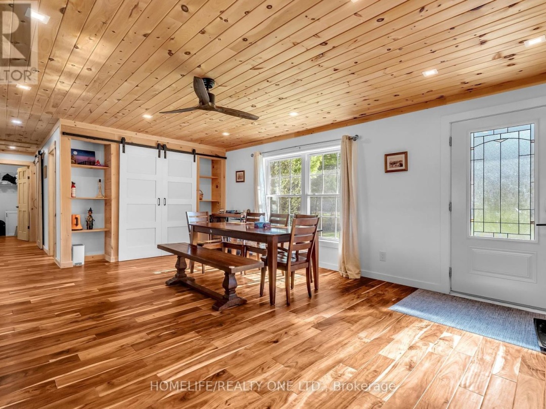 4055 Glen Cedar Drive, Lake Simcoe