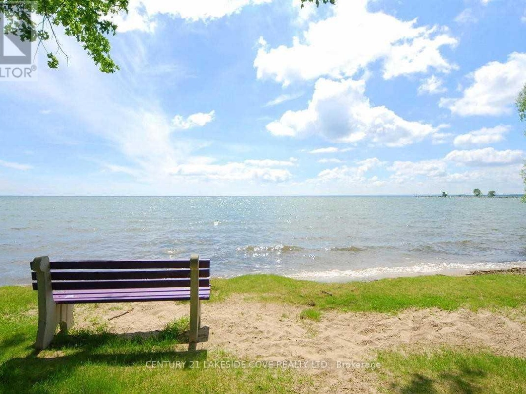 15 - 71 LAGUNA PARKWAY, Lake Simcoe