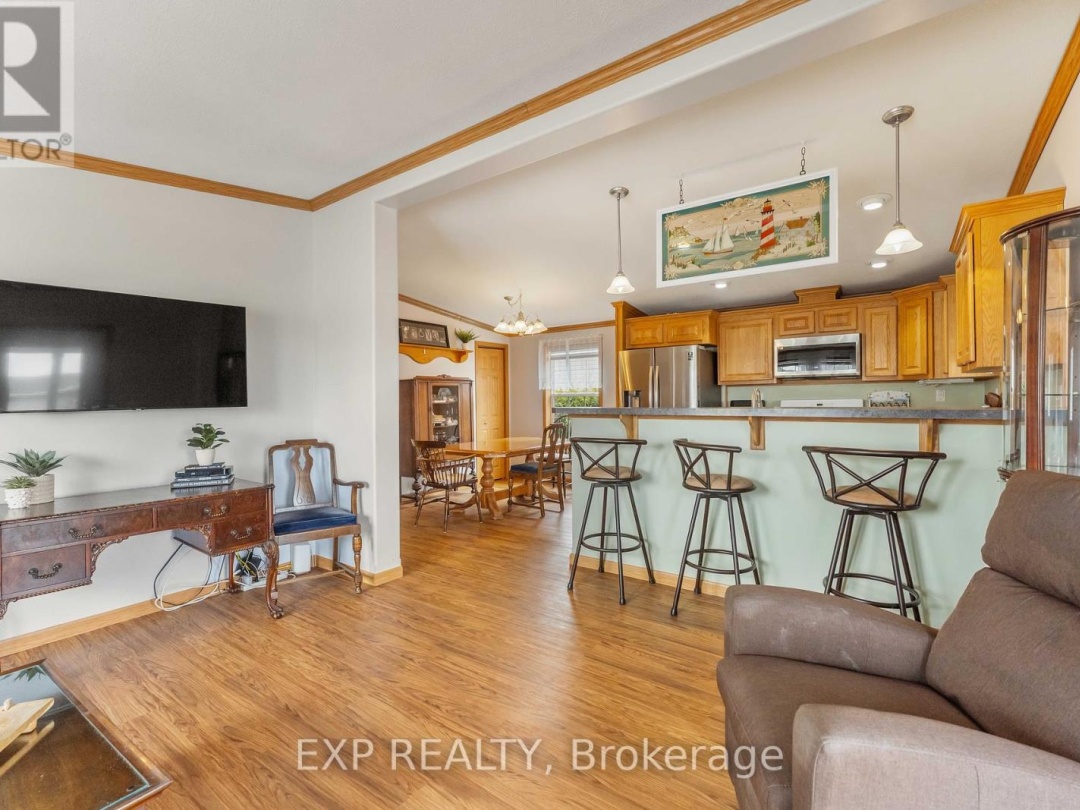 56 CREEKSIDE CIRCLE, 