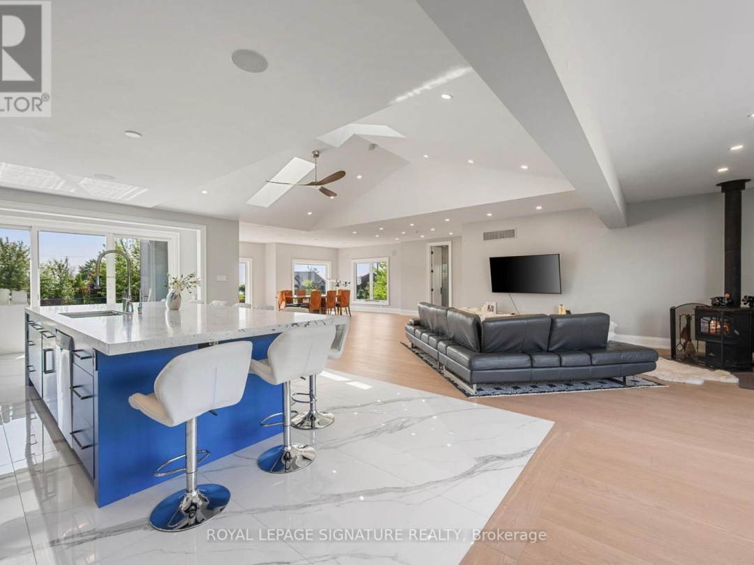 2978 SUNTRAC DRIVE, 