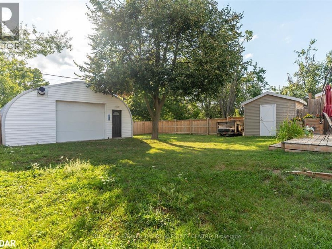7 LEACH Street, 