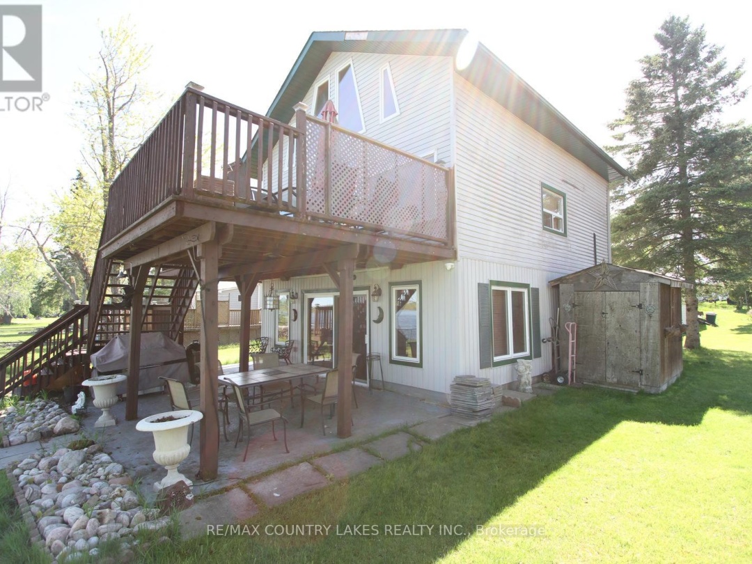 8 Saturn Lane, Mitchell Lake