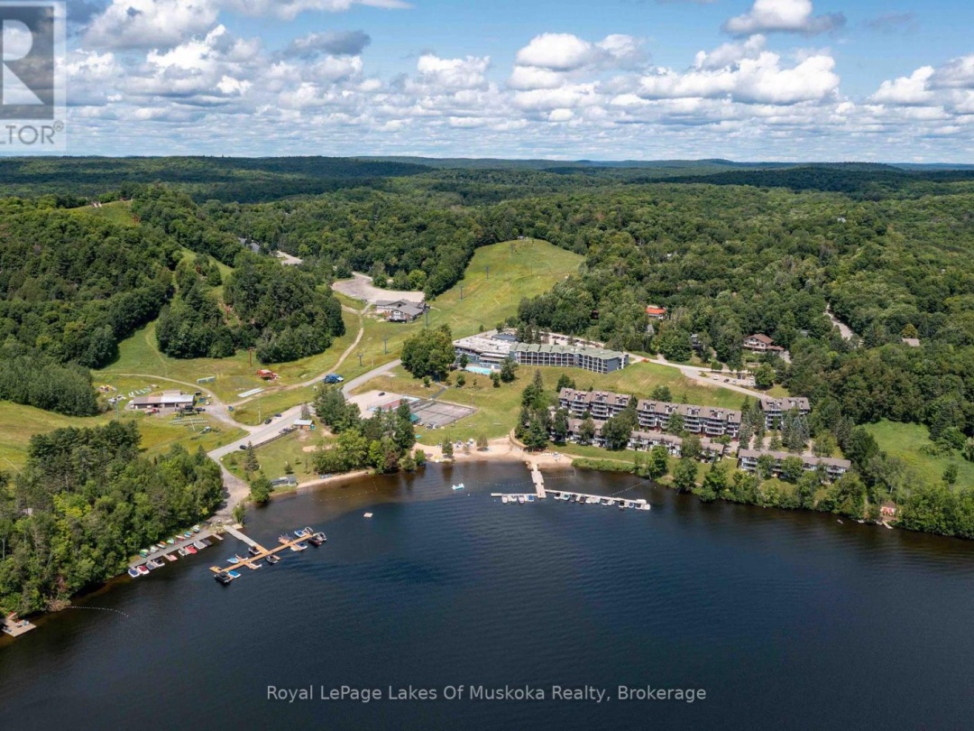 102 3 Tree Tops Lane, Peninsula Lake