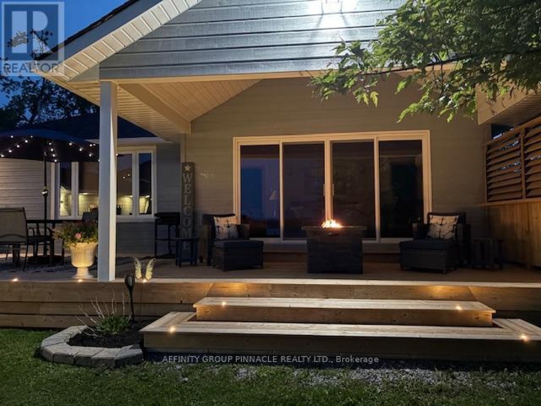 12 GILLIS STREET, Sturgeon Lake