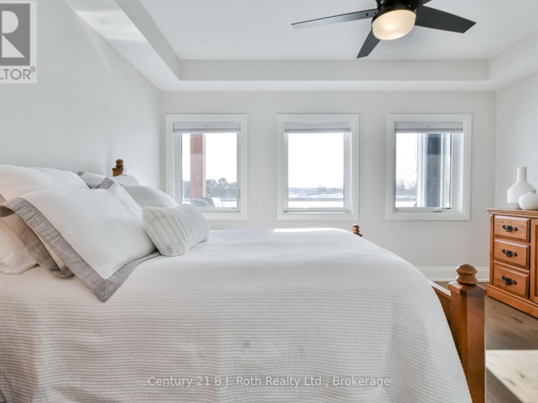 27 53 Dock Lane, Georgian Bay