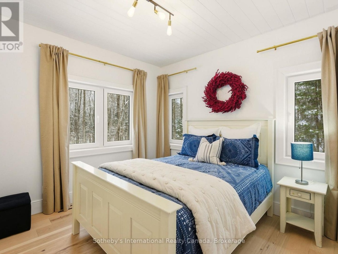 2435 RAVENSCLIFFE ROAD, 