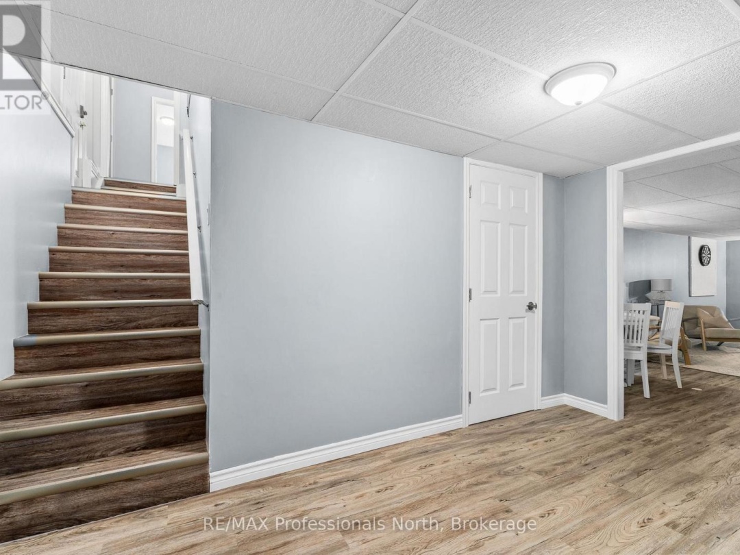 4 RED MAPLE COURT, 