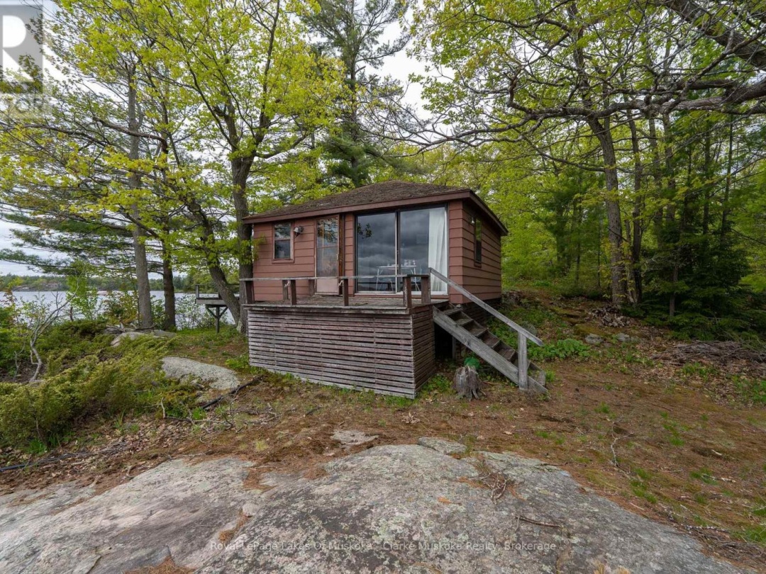 134 Pond Road, Six Mile Lake