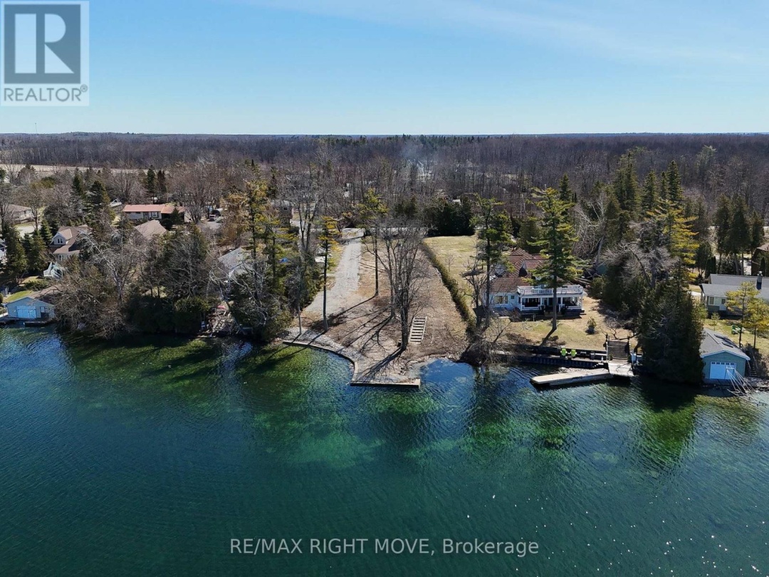 135 CREIGHTON STREET S, Lake Simcoe