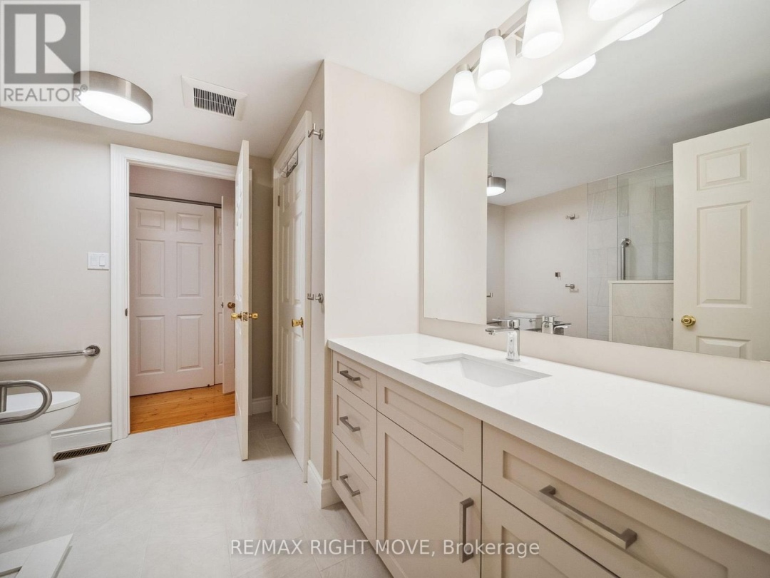 7736 RIVERLEIGH DRIVE, 