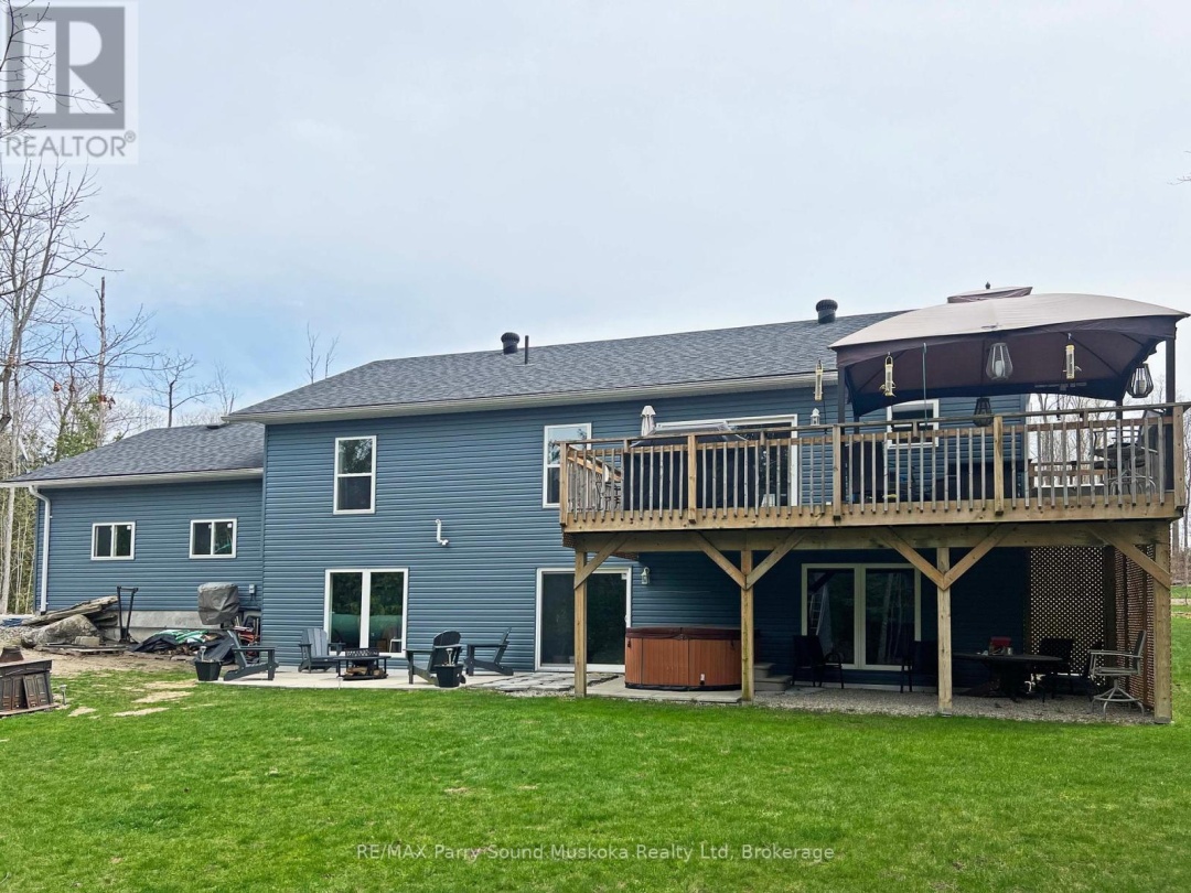 52 Meadows Avenue, Tay
