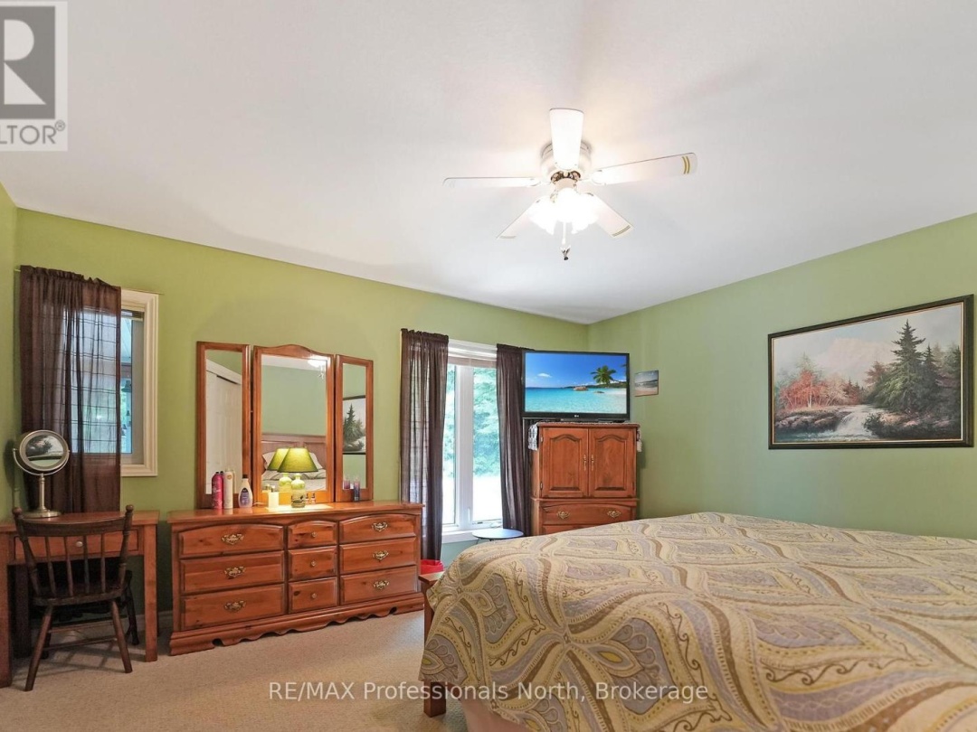 1093 Comak Crescent, St Nora Lake