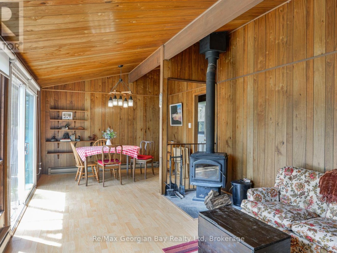 214 Trans Canada Bay Road, Six Mile Lake