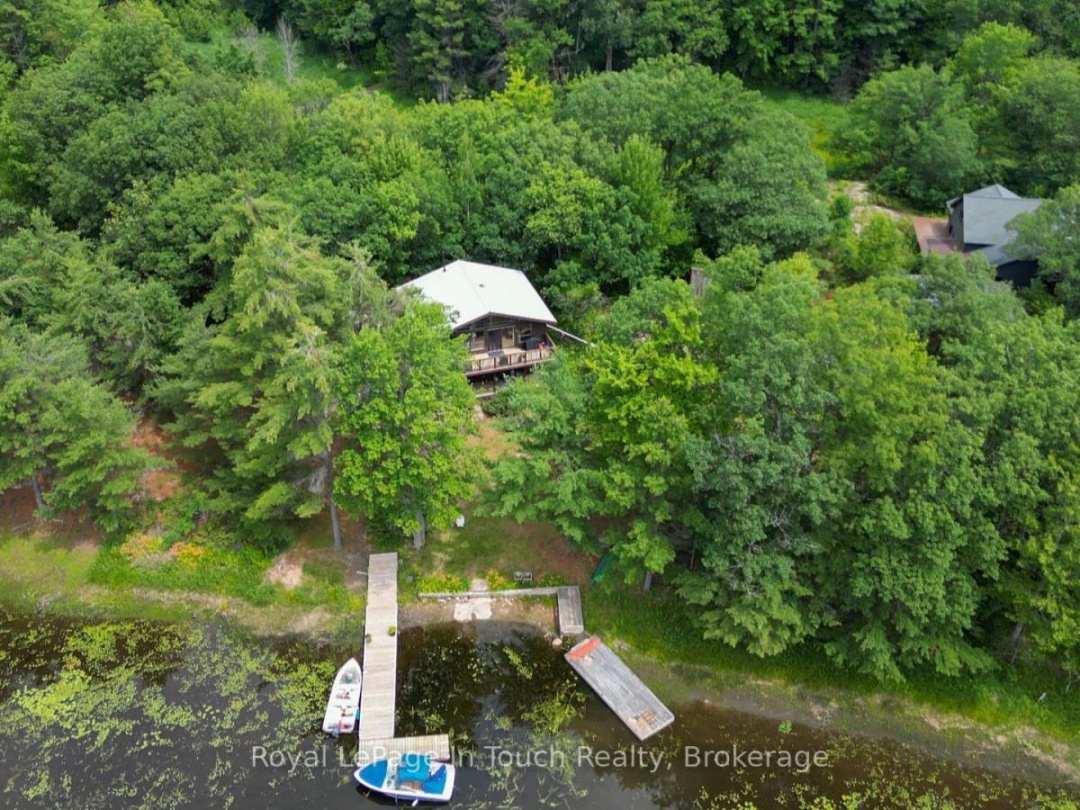 3098 ISLAND 1040, 