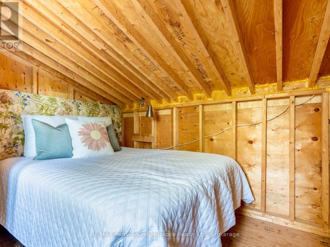 7 ISABELLA ISLAND, 
