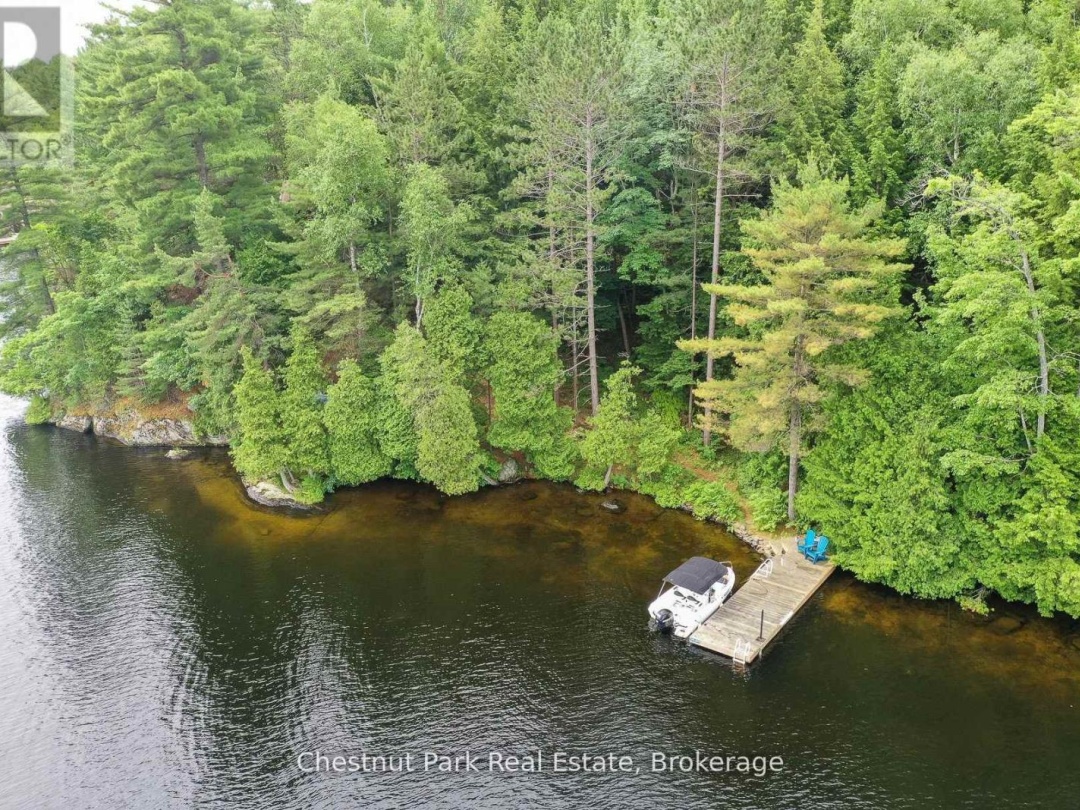 26 TAYLOR ISLAND 26LM, 