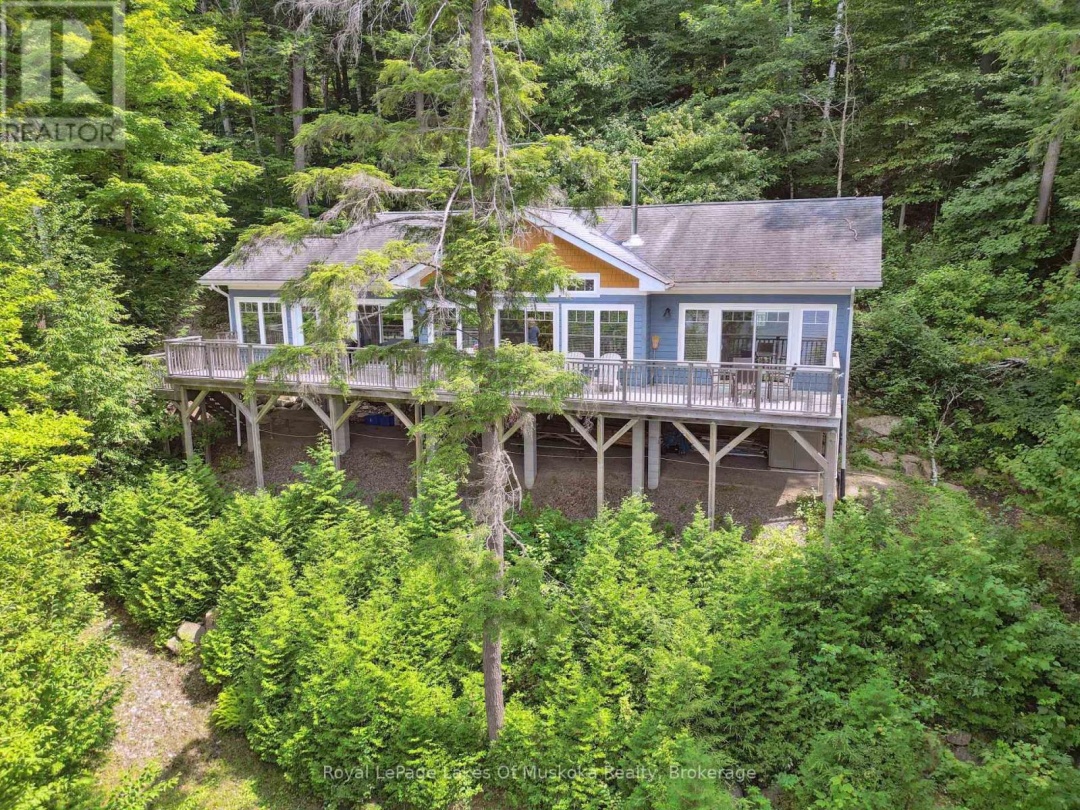 16368 KAWAGAMA-DENNISON ISLAND, Kawagama Lake